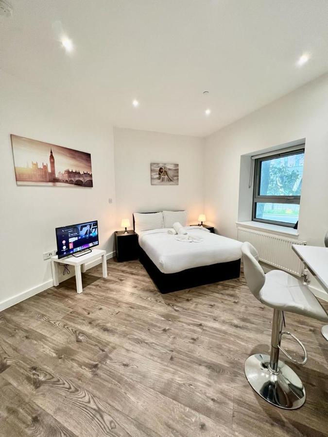 Alarabi Apartments-Studio Flat Croydon Buitenkant foto